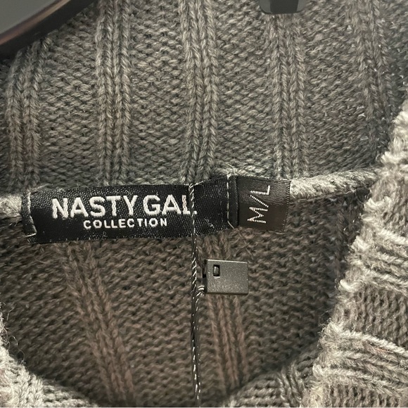 NWT Nast Gal You're Getting Warmer Ribbed High Neck Sweater grey M/L - Picture 3 of 12
